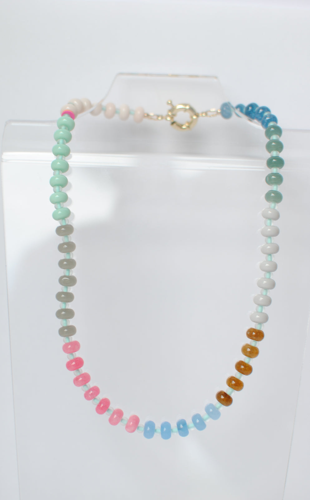 mint neutrals necklace