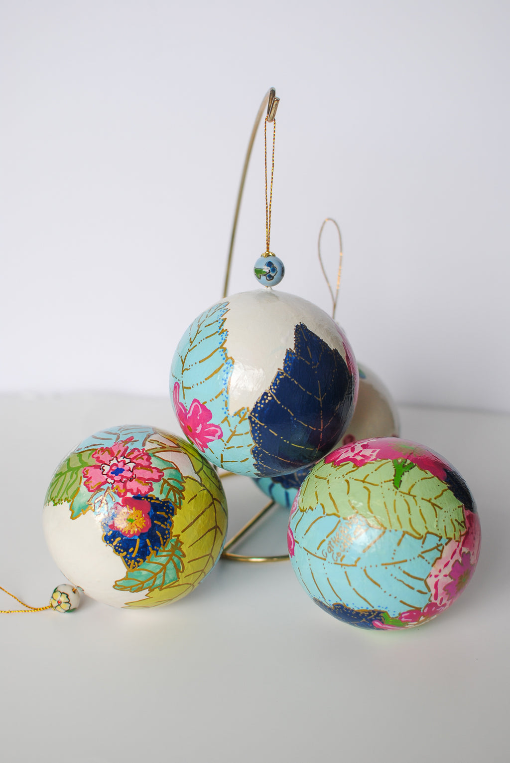 tobacco leaf ornament